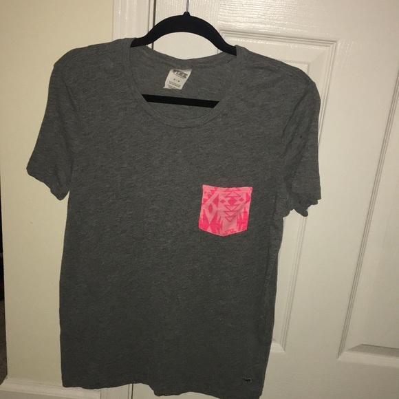 Victoria Secret Basic Tee - Picture 2 of 4